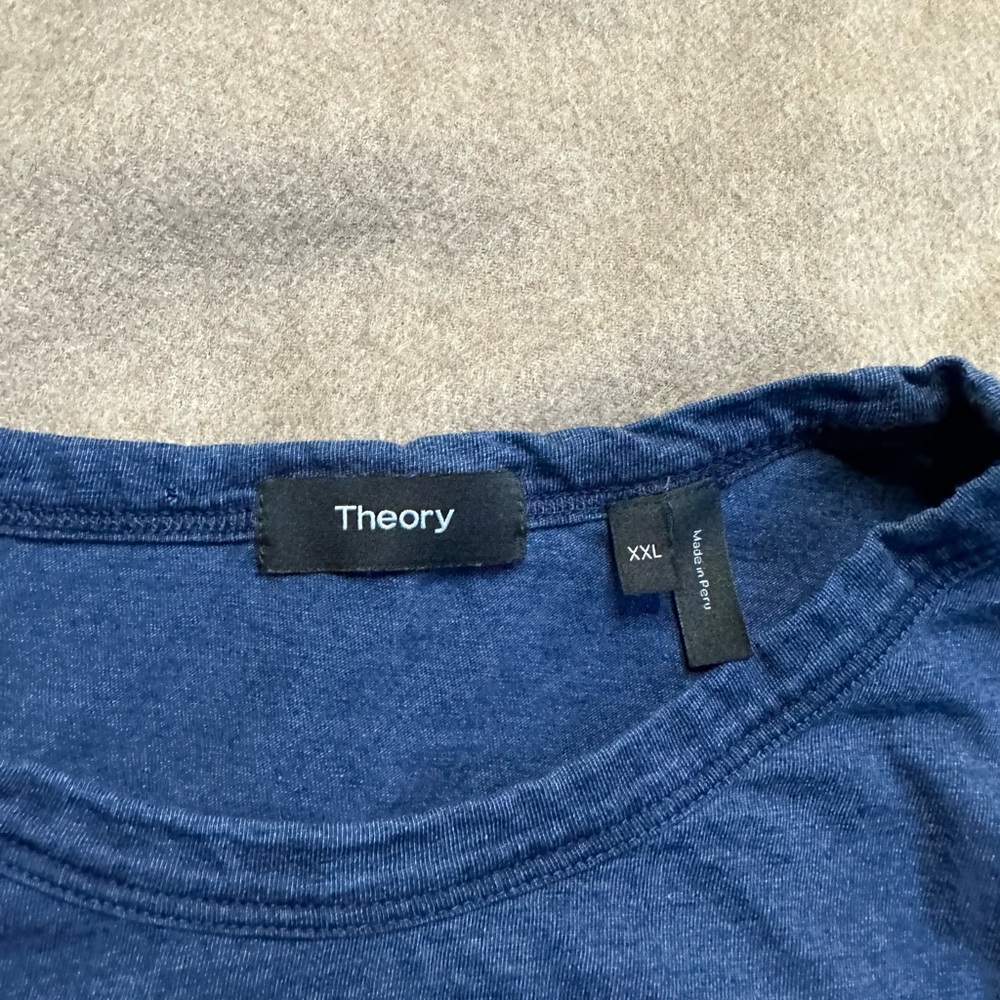 Theory TShirt - Picture 3 of 4